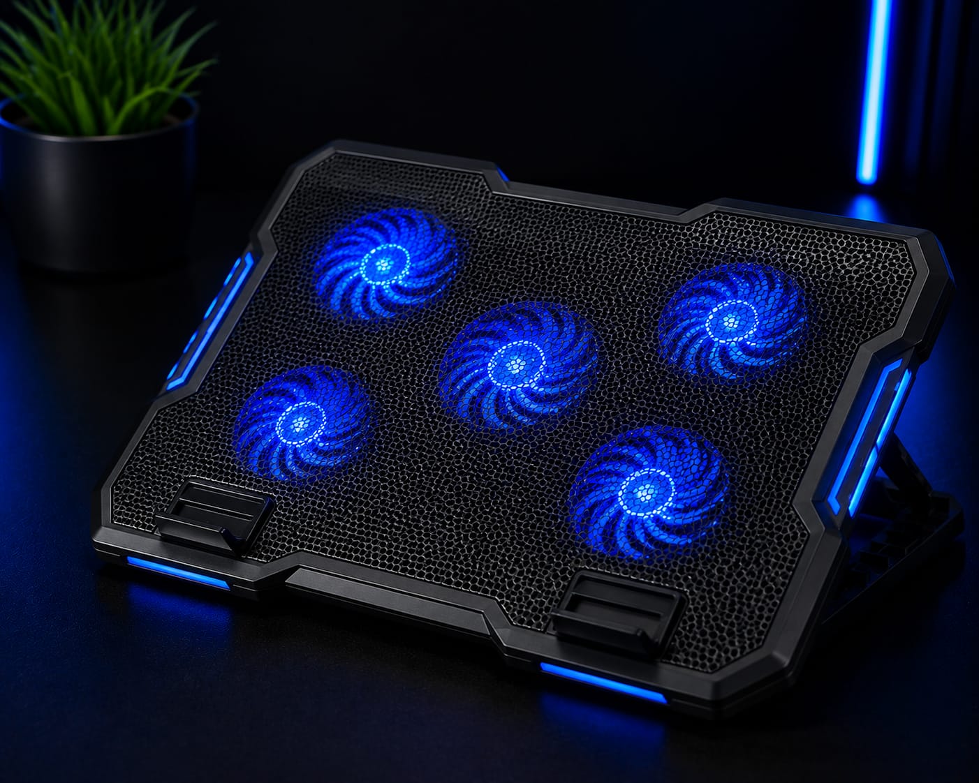 SWIFT laptop cooling pad for gaming and everyday laptop use